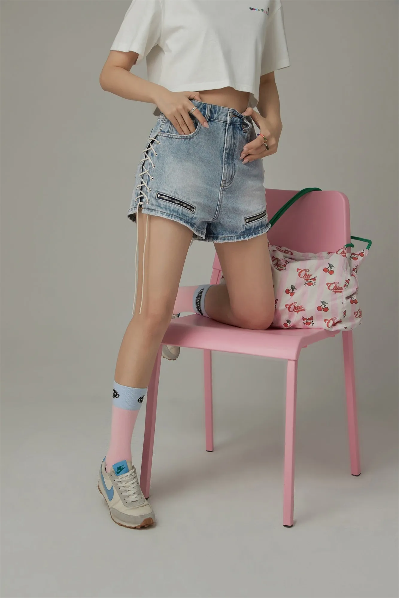 Chuu Lettering Color Band High Socks